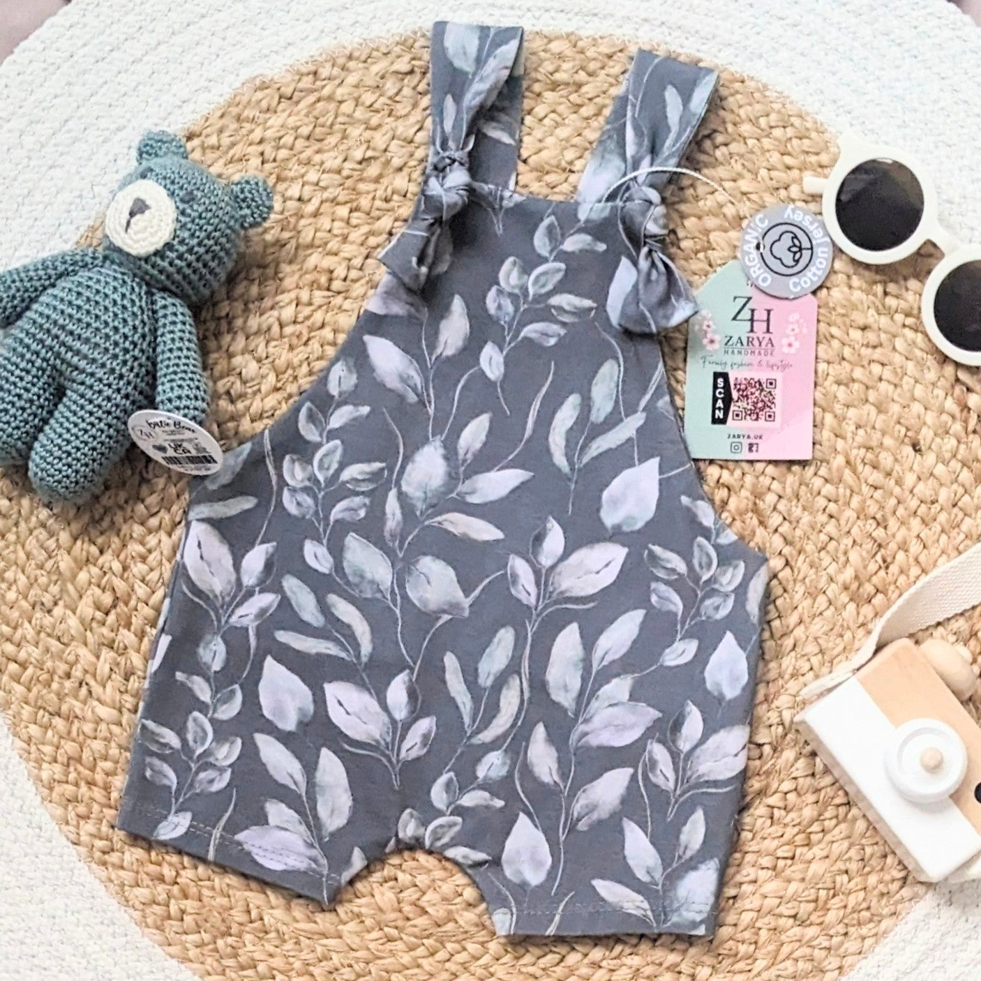 Short Dungarees - Gentle leaves (Grey)