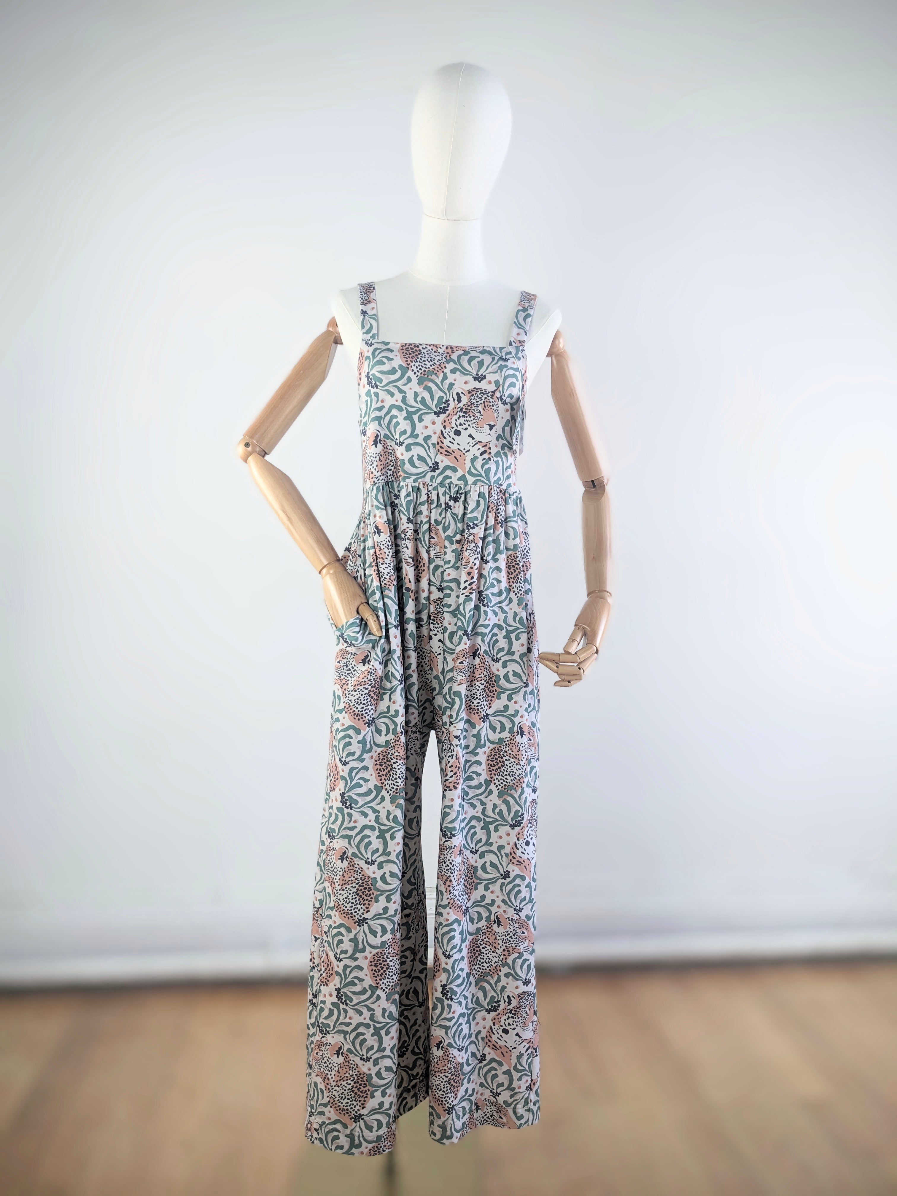 Women's Jumpsuit (Leopard Foliage)